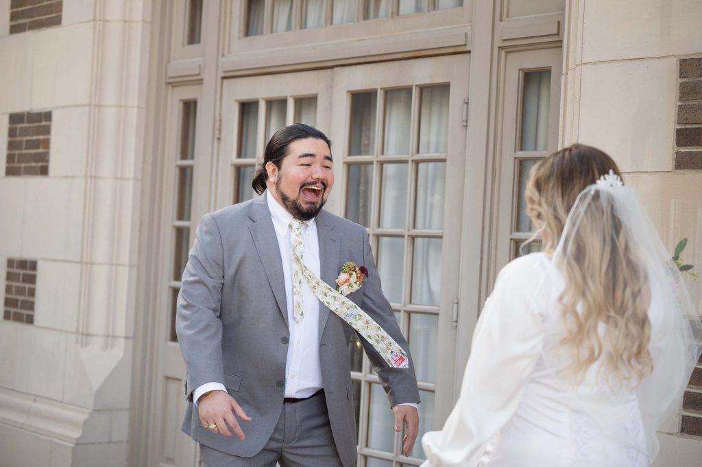 First Look wedding day