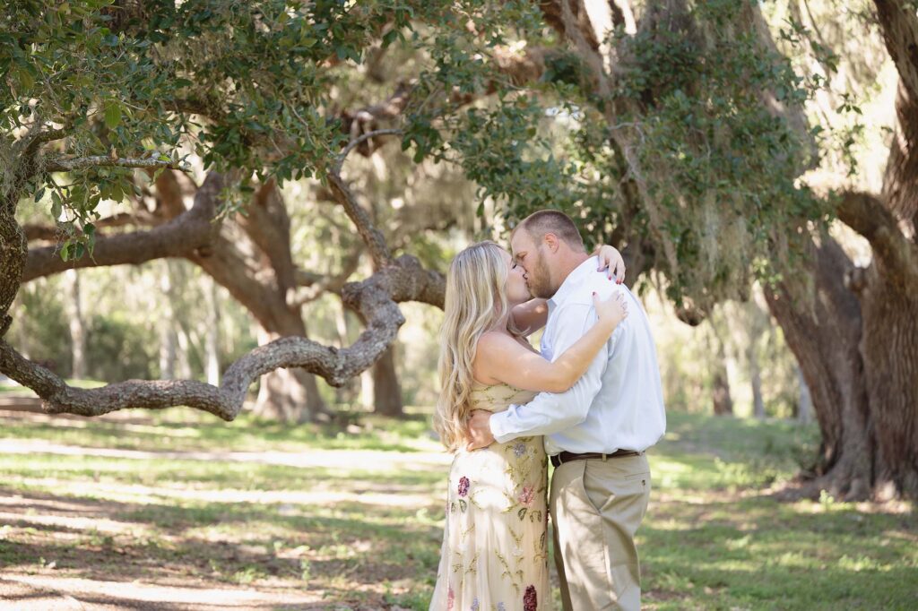 Mossy oak tree Engagement Portraits